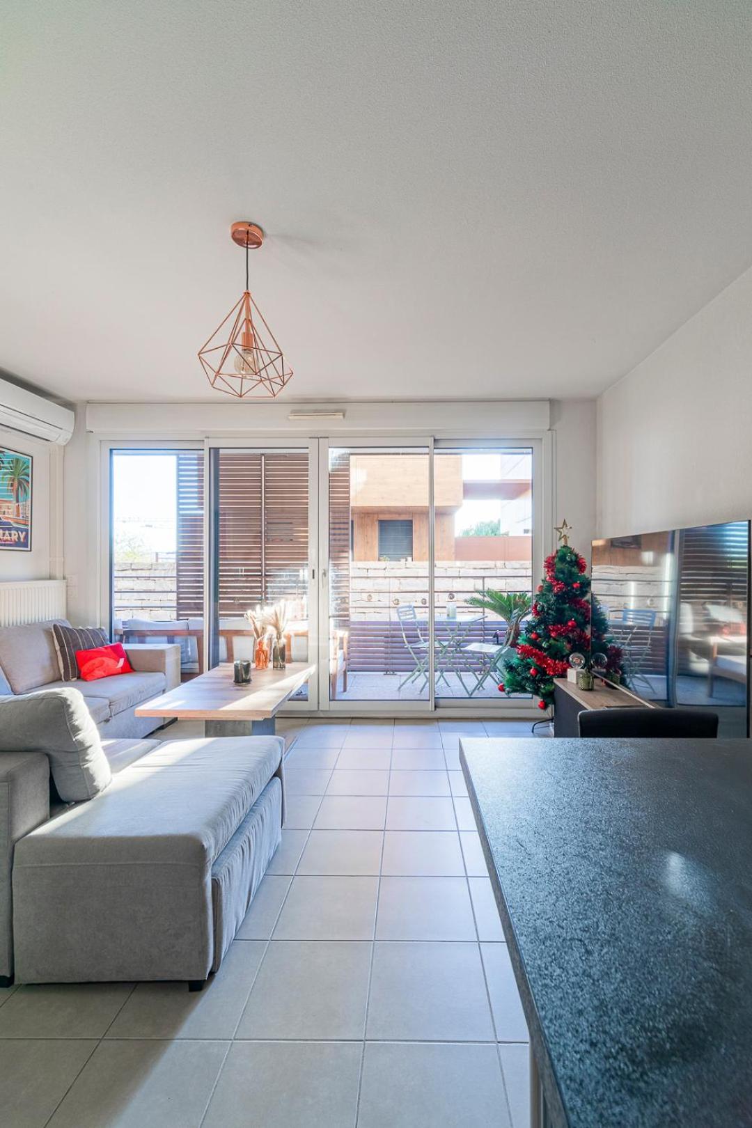 Appartement Charmant Au Porte De Montpellier 圣让德韦达 外观 照片