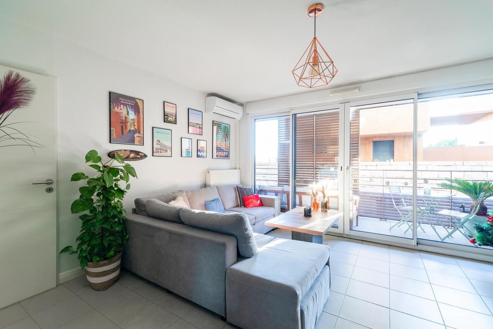 Appartement Charmant Au Porte De Montpellier 圣让德韦达 外观 照片